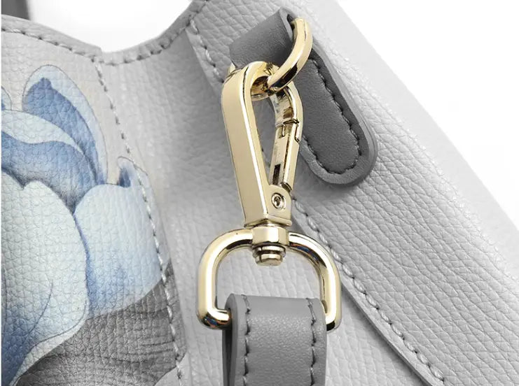 Women’s New Stylish Leather Handbag Fashion Chinese Style