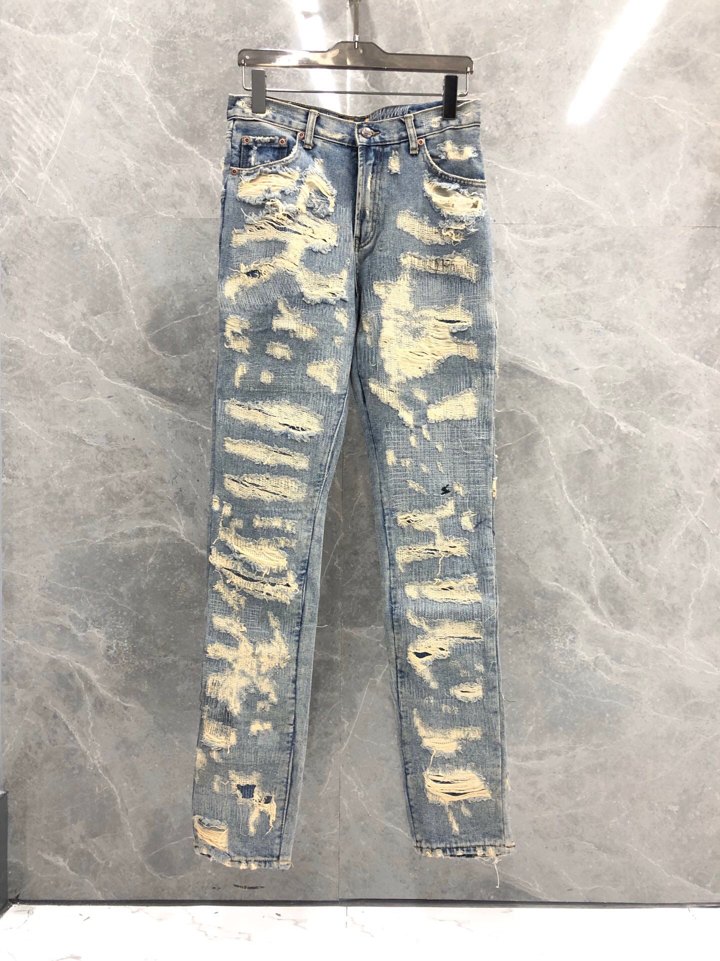 Blue and black cow embroidered jeans - Light Blue / 1size