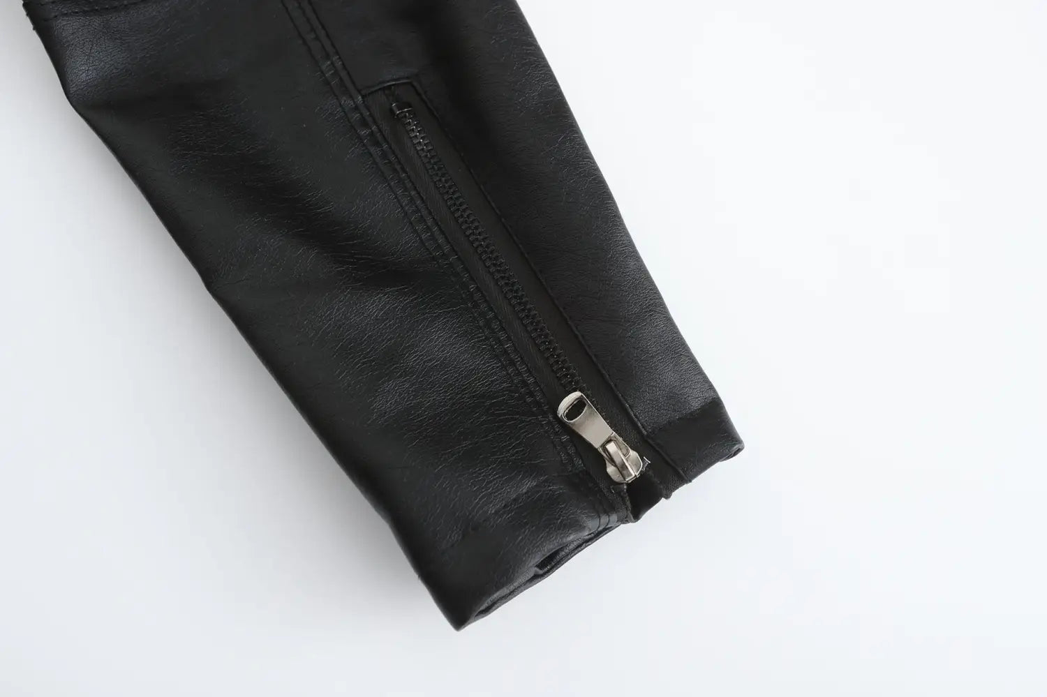 Women’s Short Slim-fit Leather Coat
