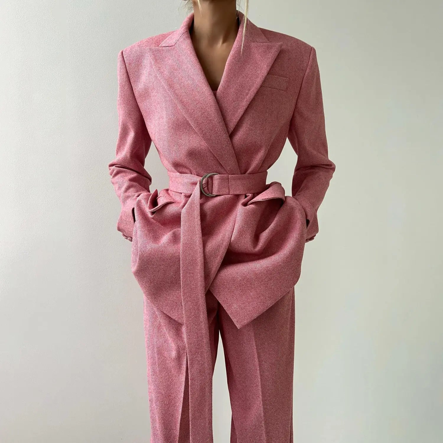 Street Style Sensation Luxury Clothing Global Fashion