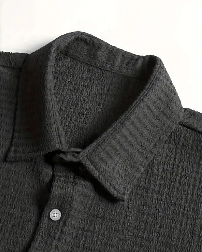 Holiday Leisure Wrinkle Men’s Short Sleeve Shirt