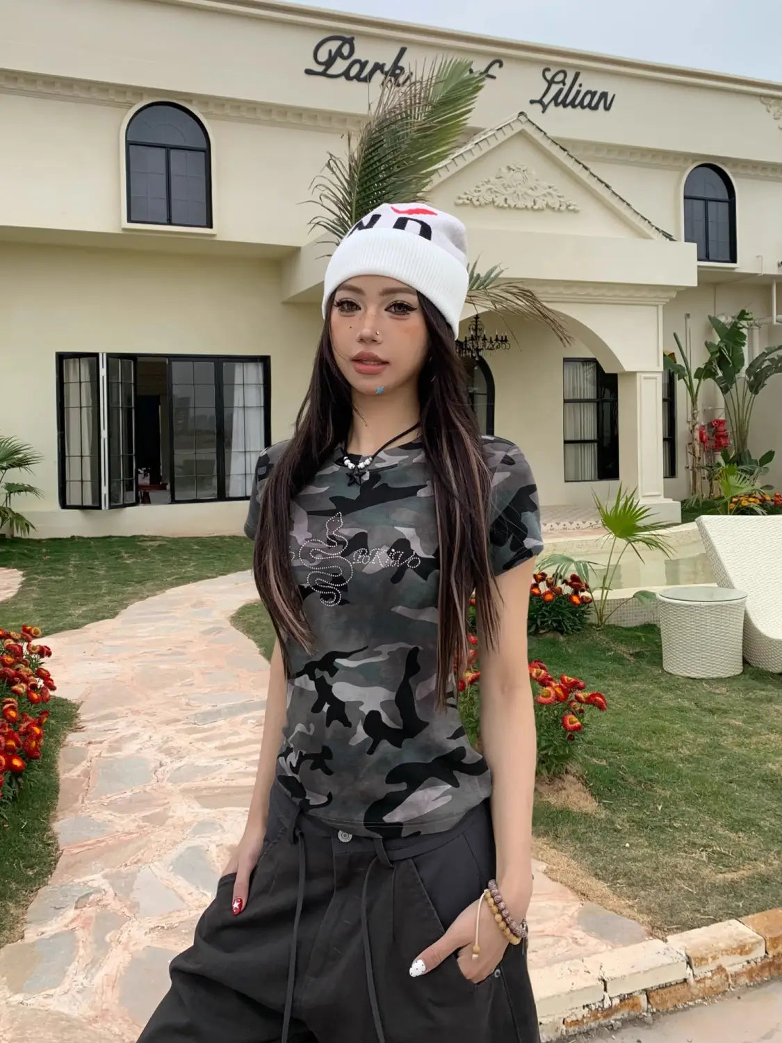 Retro Camouflage Printed Short Sleeved T-shirt For Women