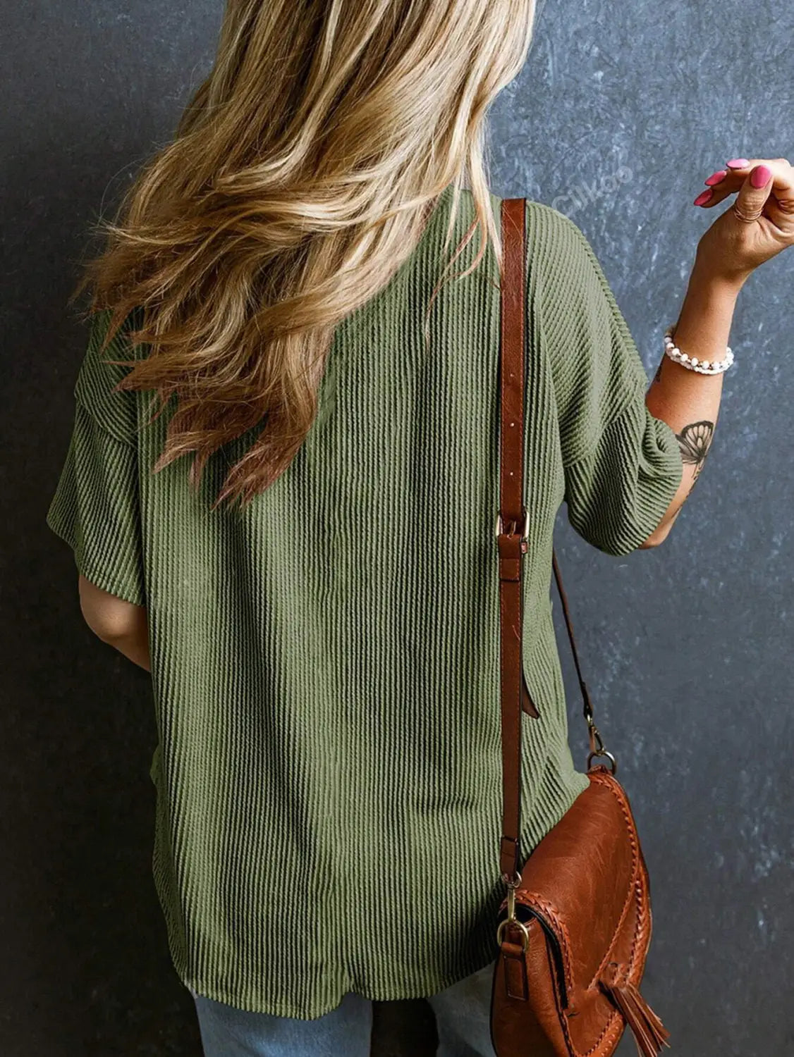 Fashionable Two-tone Pullover Short Sleeve V-neck Top For Women