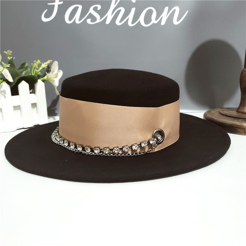 Flat brim woolen hat - Black