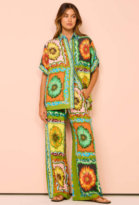 Floral Fantasy Global Luxury Fashion Find - Big flower / L