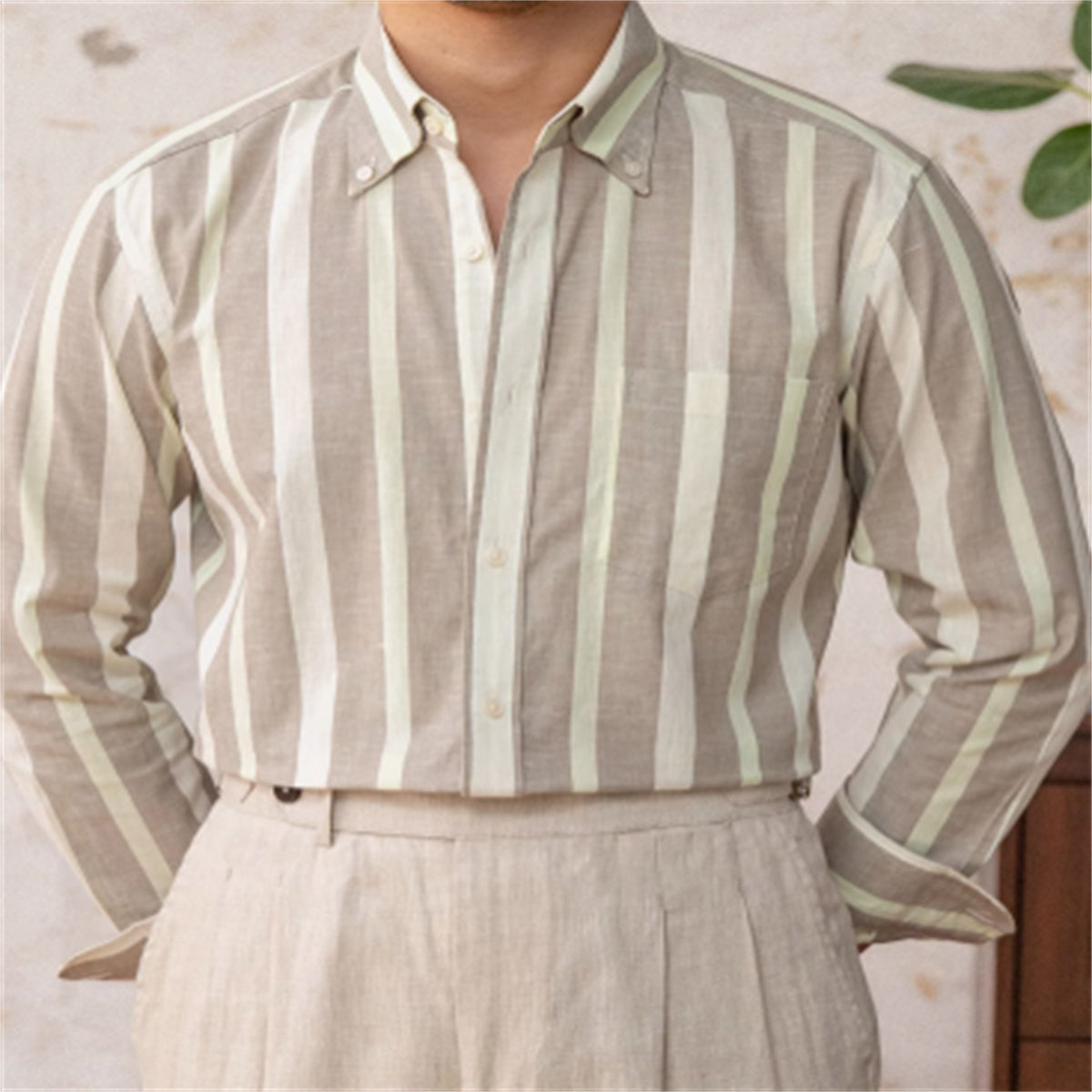 Men’s Breathable All-match Concealed Buttoned Pointed Collar Shirt - Beige / M