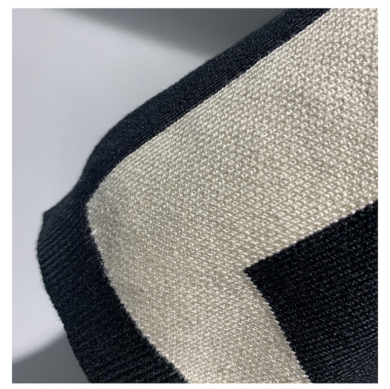 Men’s New Fashion Versatile Geometric Jacquard Sweater Half Sleeve Round Neck