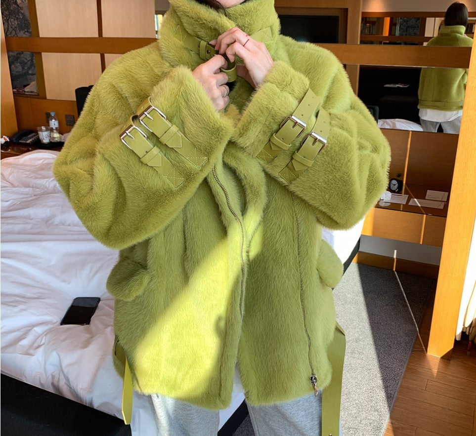 Women’s coat leather buckle fur coat women