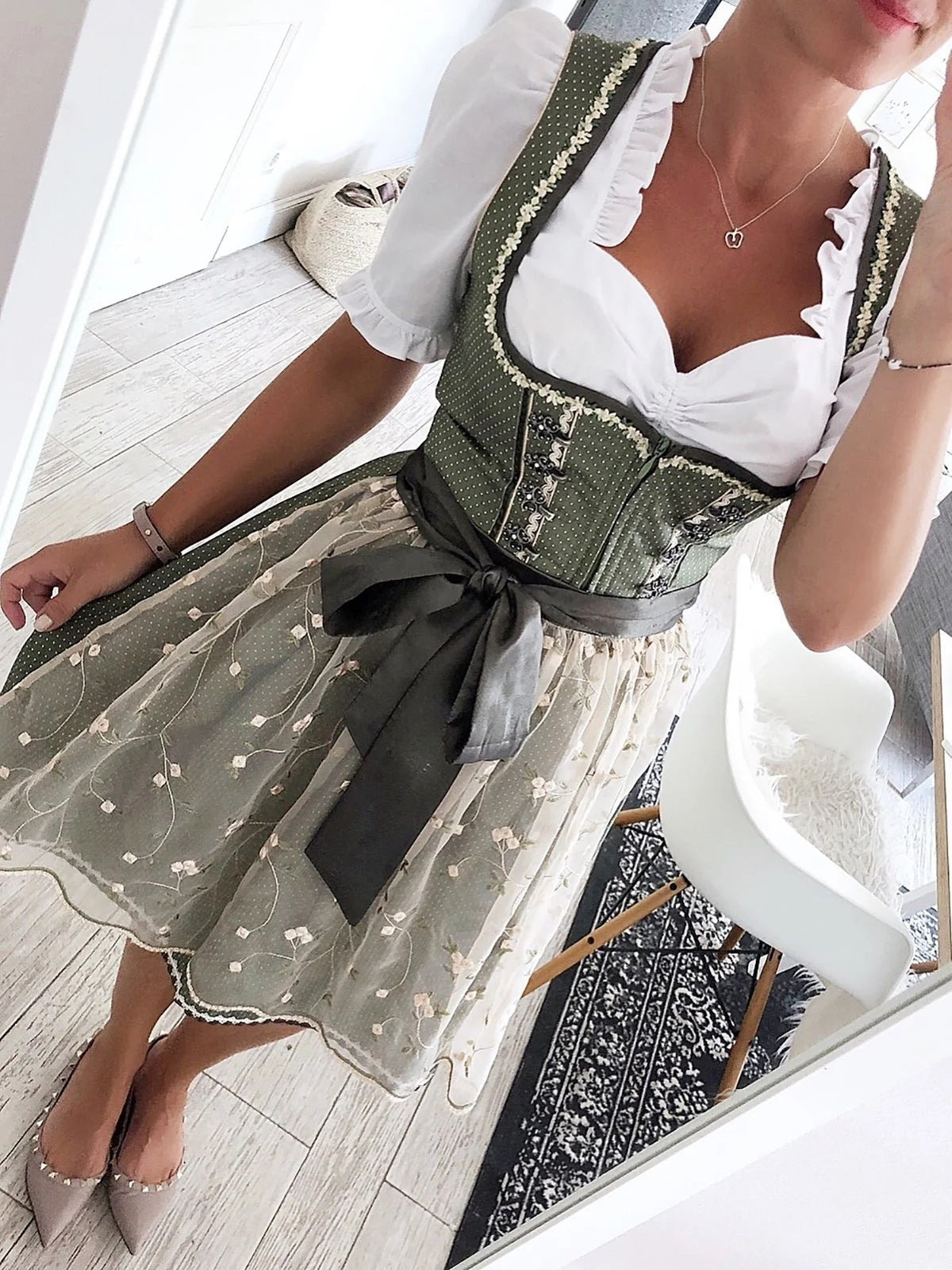 Luxe Inner Apron High-End Fashion Online Global Luxury Fashion Apron Collection - Green / S