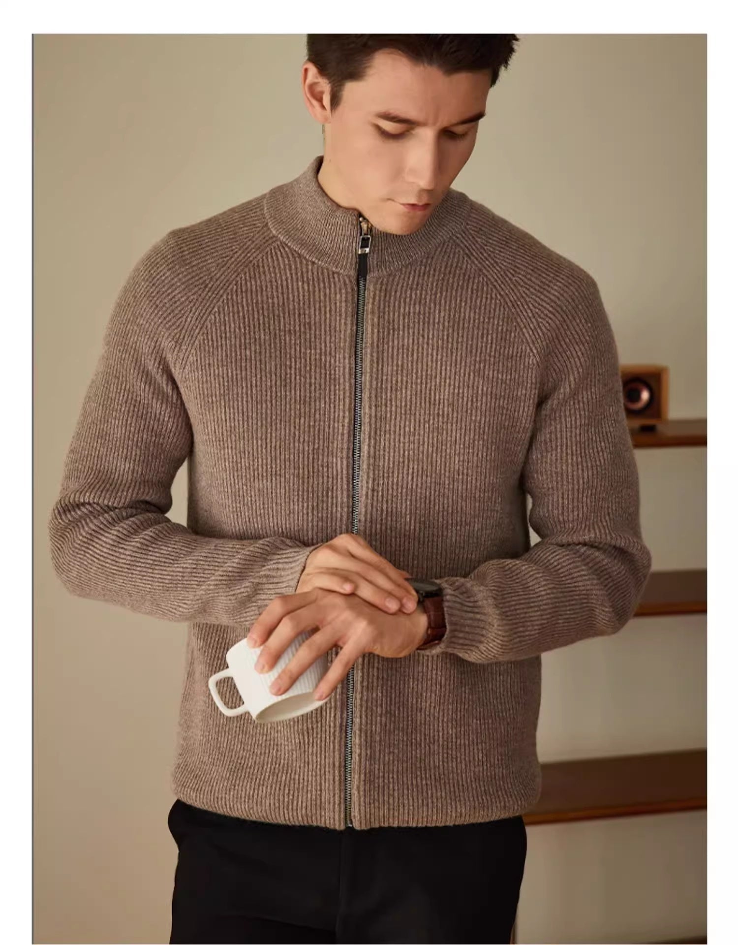 Men’s High-end Leisure Warm Sweater - Lamas / 48