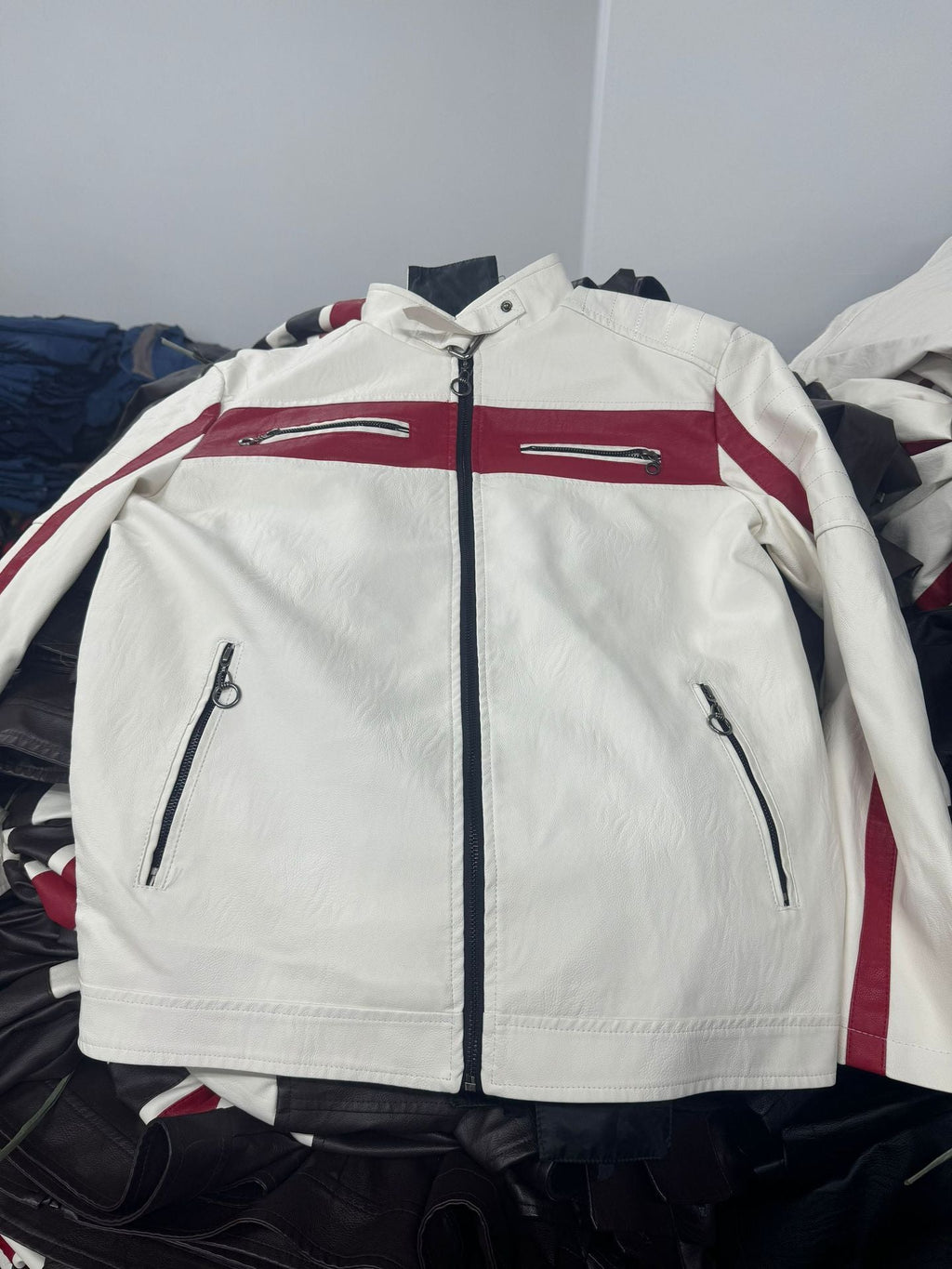 Men’s Stand Collar Retro Warm Leather Jacket