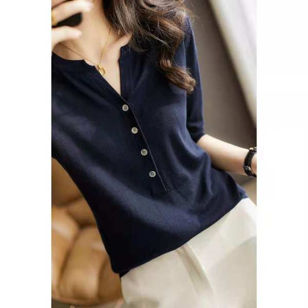 Knitwear Women’s V-neck Fashion Half-open Collar Breasted Top