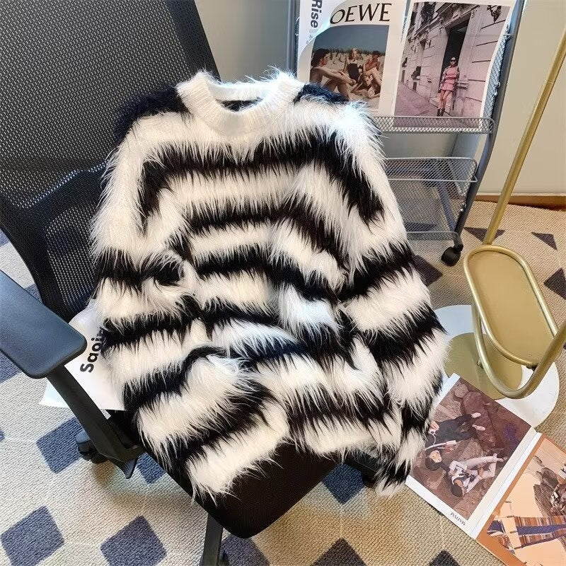 New Black And White Striped Sweater For Men - Black / M