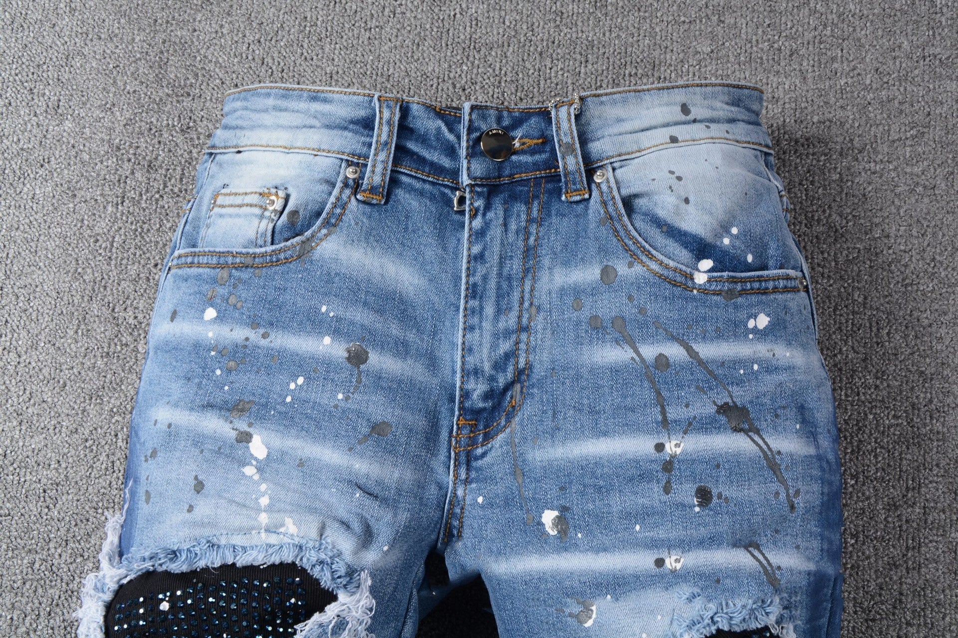 Men’s Whiskered Patch Patch Jeans