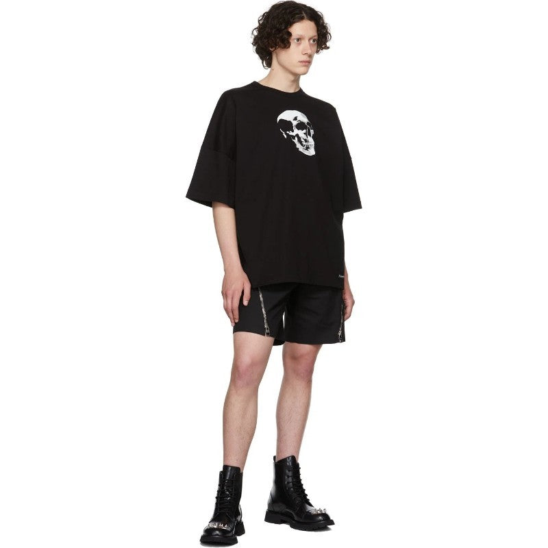 Black skull graphic t-shirt, a piece of luxury fashion for all in high-end online clothing