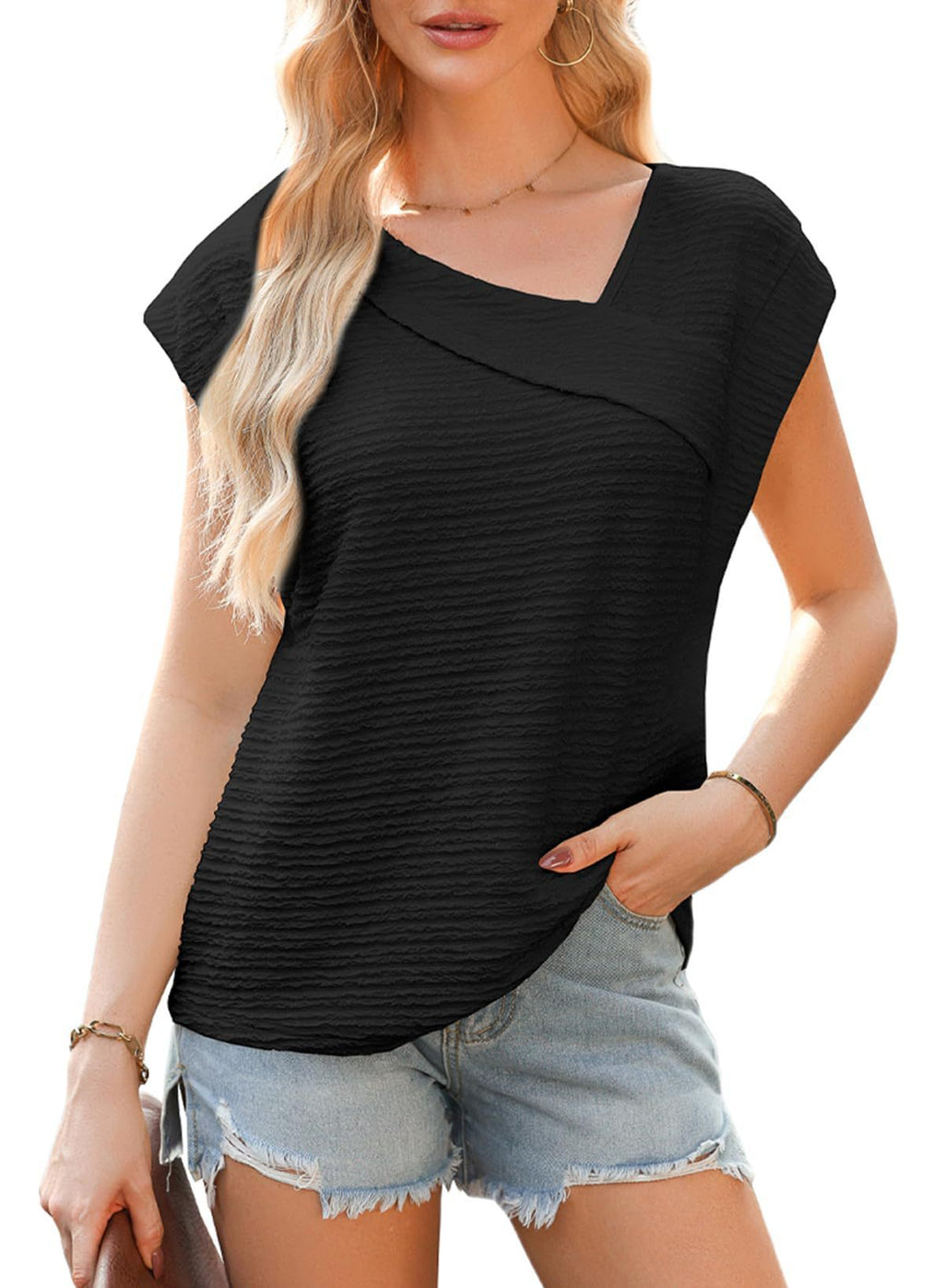 Women’s Diagonal Collar Fashion Casual Short Sleeve Fashion T-shirt - Black / S
