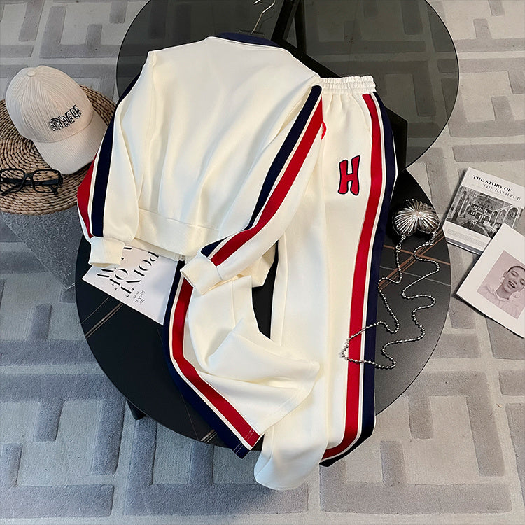 Sports And Leisure Suit Women’s Autumn Loose Fashionable Stylish Cardigan Sweater - White / S