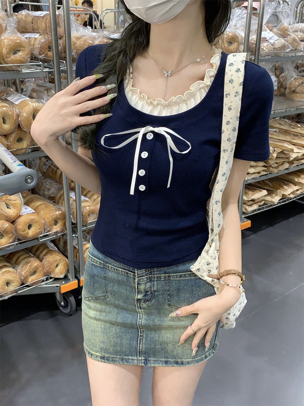 Sweet And Spicy Design Slim Fit Slimming Short Top - Navy Blue / S