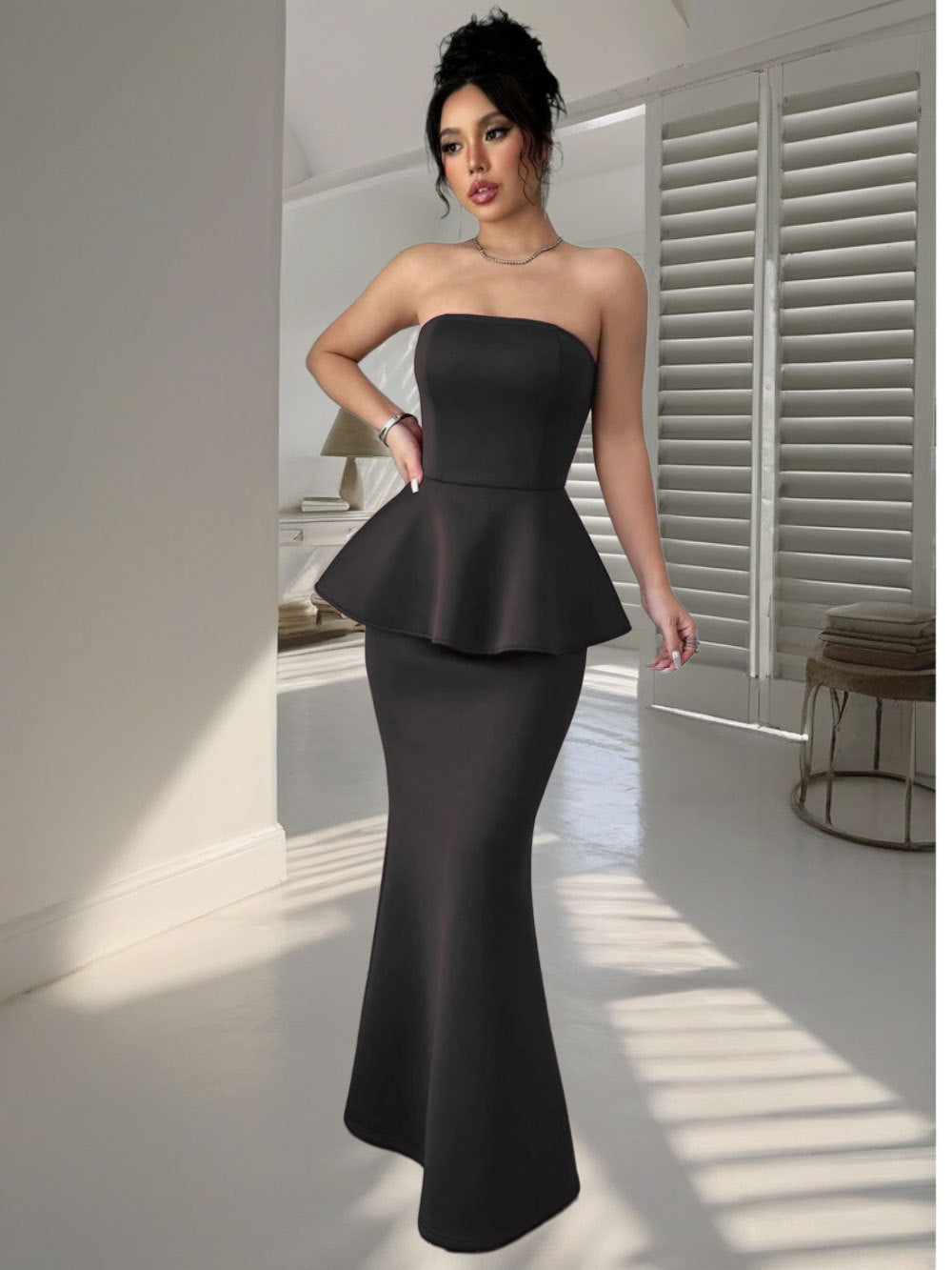 Sultry Sleeveless Skirt Global Luxury Fashion Online - Black / L