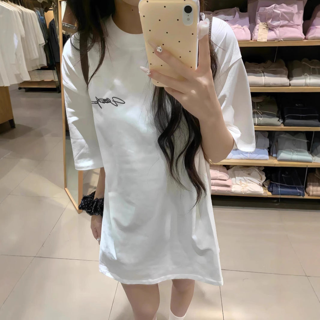 Short Sleeved Women’s Summer Design With A Niche And Loose Fit