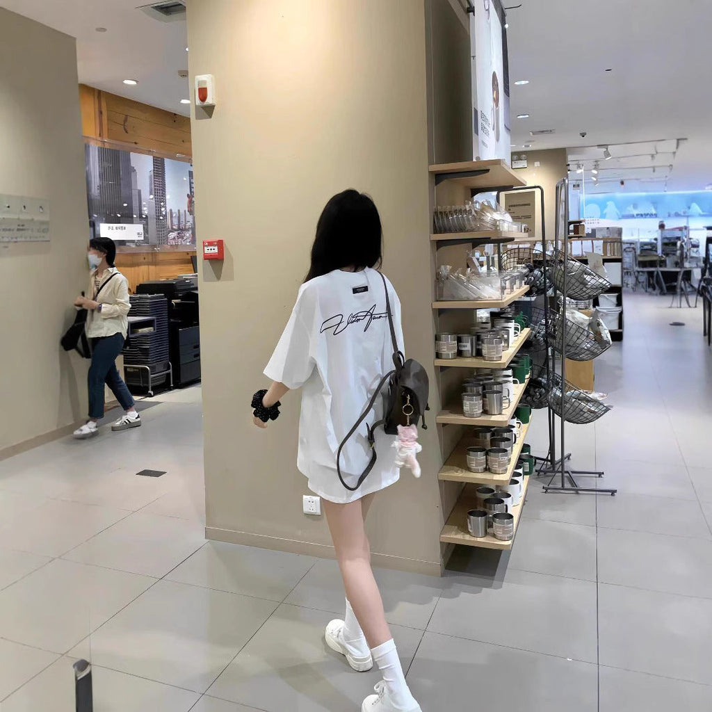 Short Sleeved Women’s Summer Design With A Niche And Loose Fit