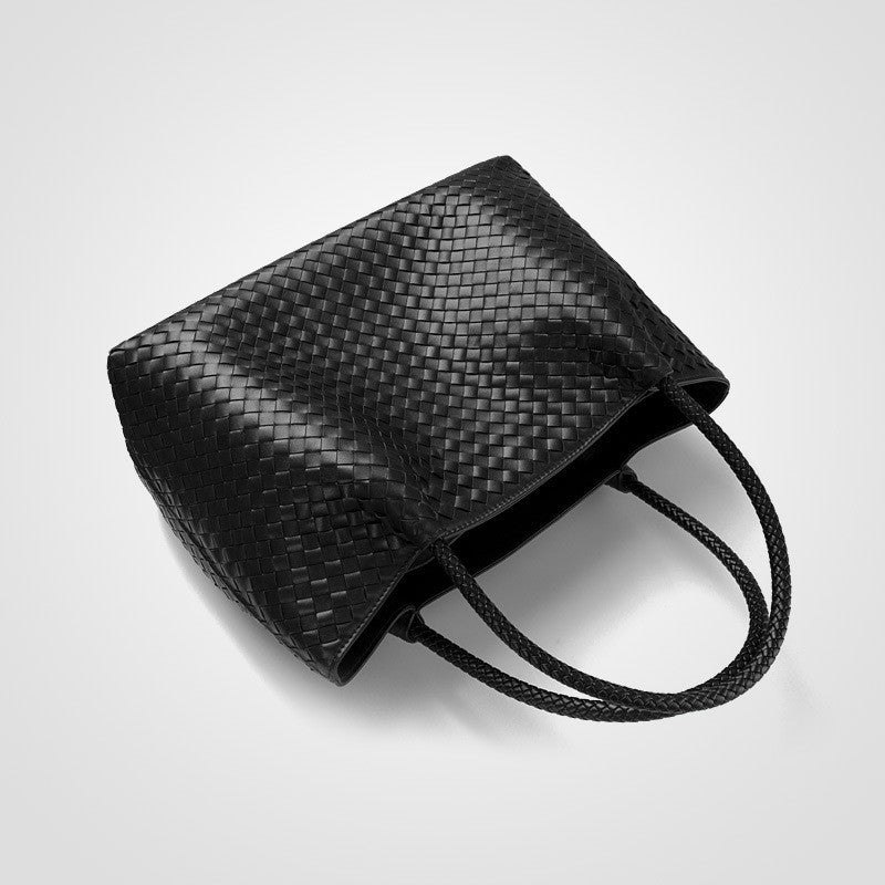 The First Layer of Cowhide Hand-woven Handbags Women’s Picture-in-the-mother Bag
