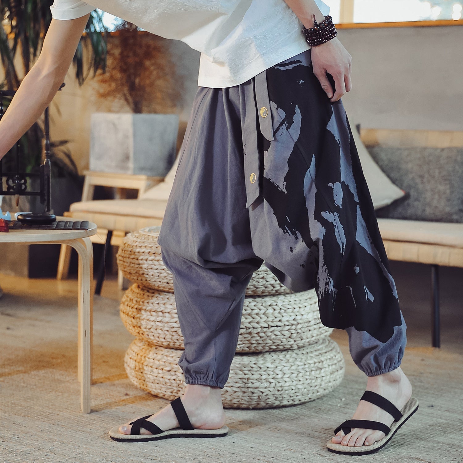 Chinese Style Cotton And Linen Baggy Men’s Loose Cropped Pants With Printed Ankle Cuffs