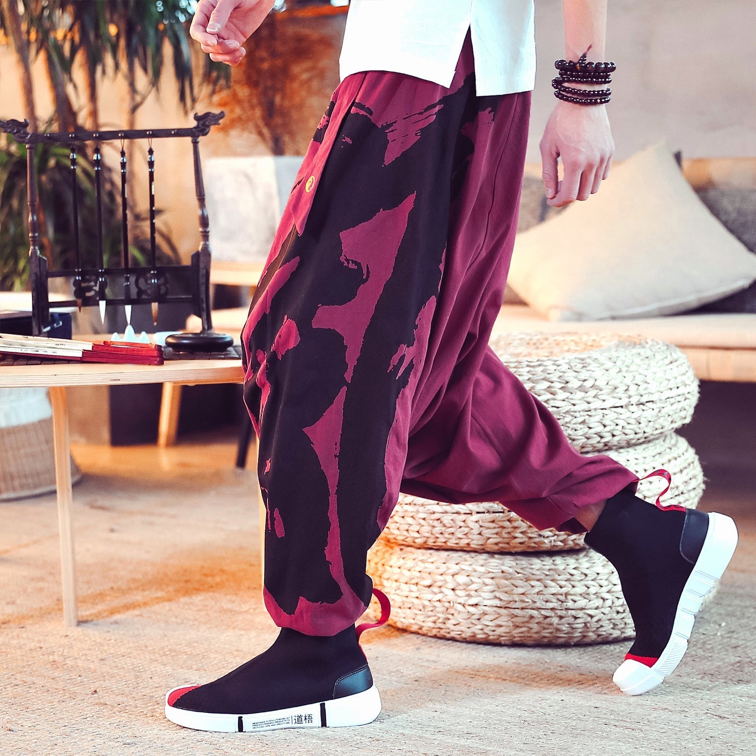 Chinese Style Cotton And Linen Baggy Men’s Loose Cropped Pants With Printed Ankle Cuffs