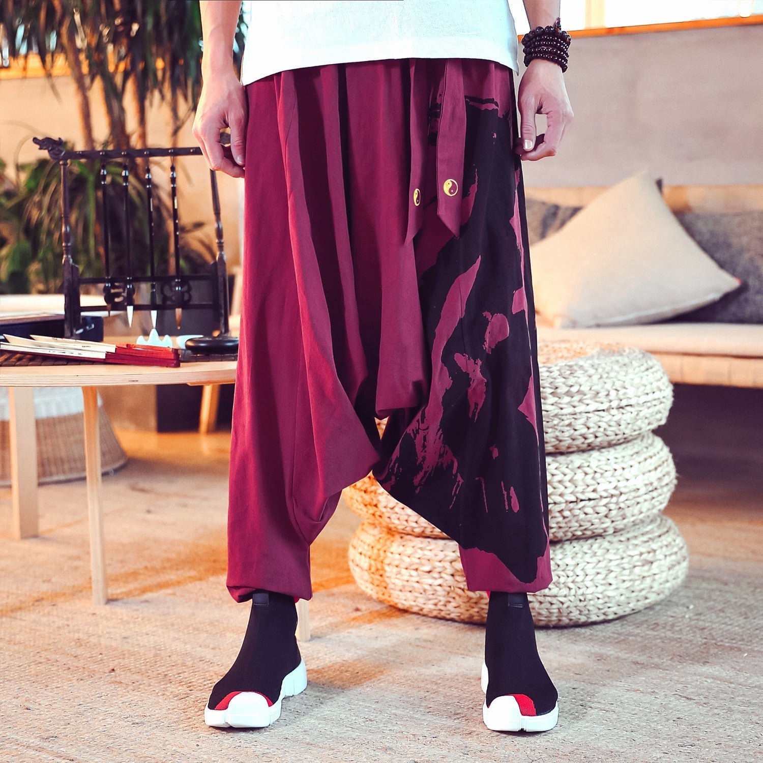 Chinese Style Cotton And Linen Baggy Men’s Loose Cropped Pants With Printed Ankle Cuffs - Red / M