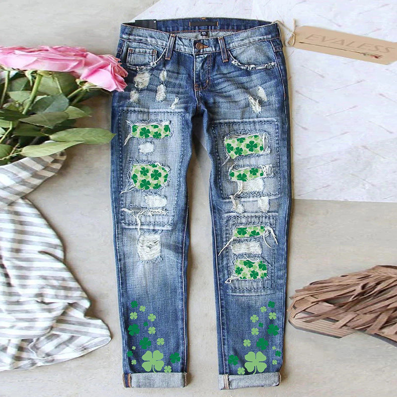 Women’s Four-leaf Clover Printed Patch Ripped Jeans
